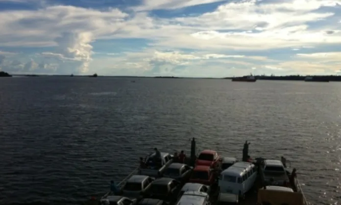 Rio Negro chega ao nível estável em Manaus, mas vazante segue preocupando no interior